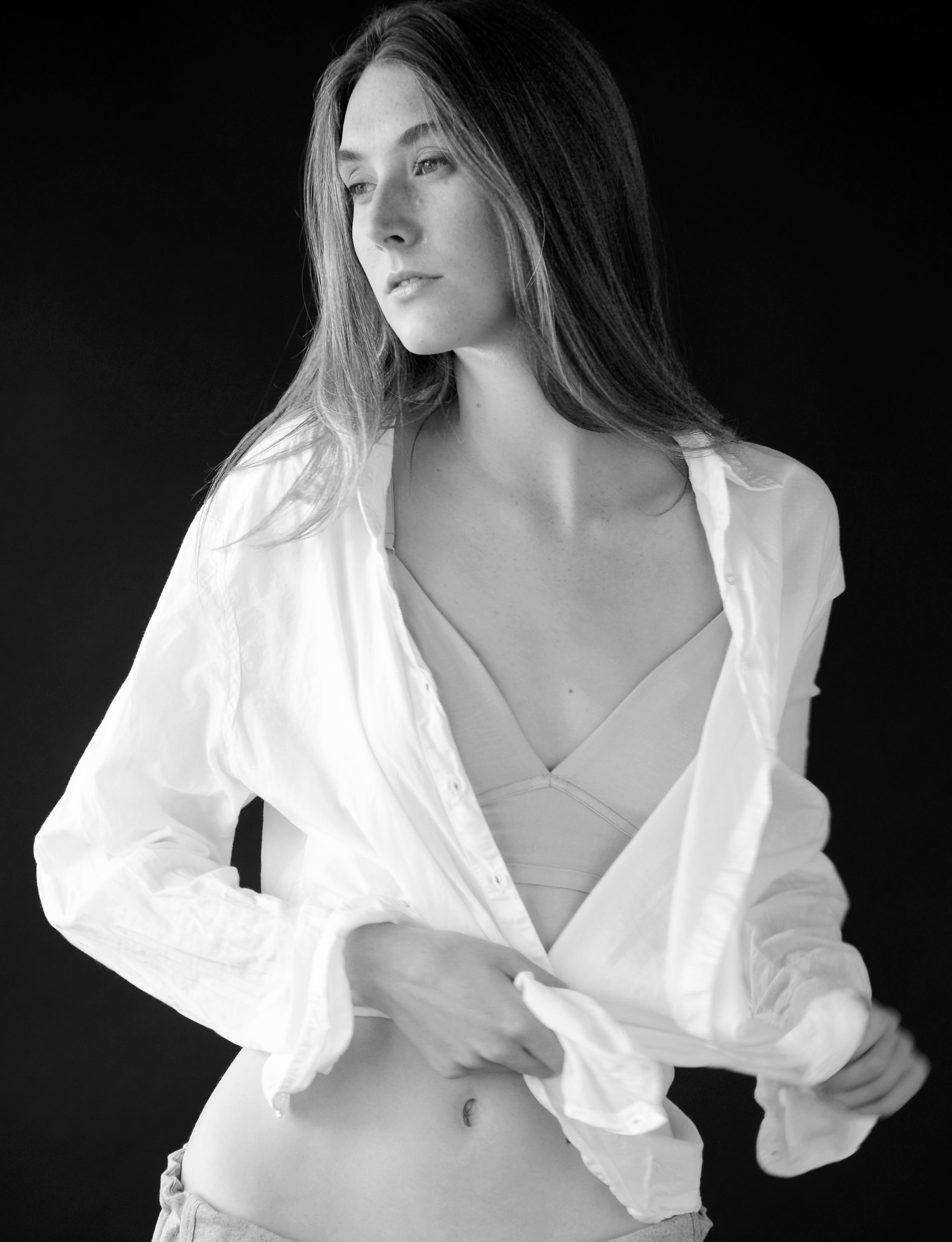 woman in 100% cotton bra and cotton shirt