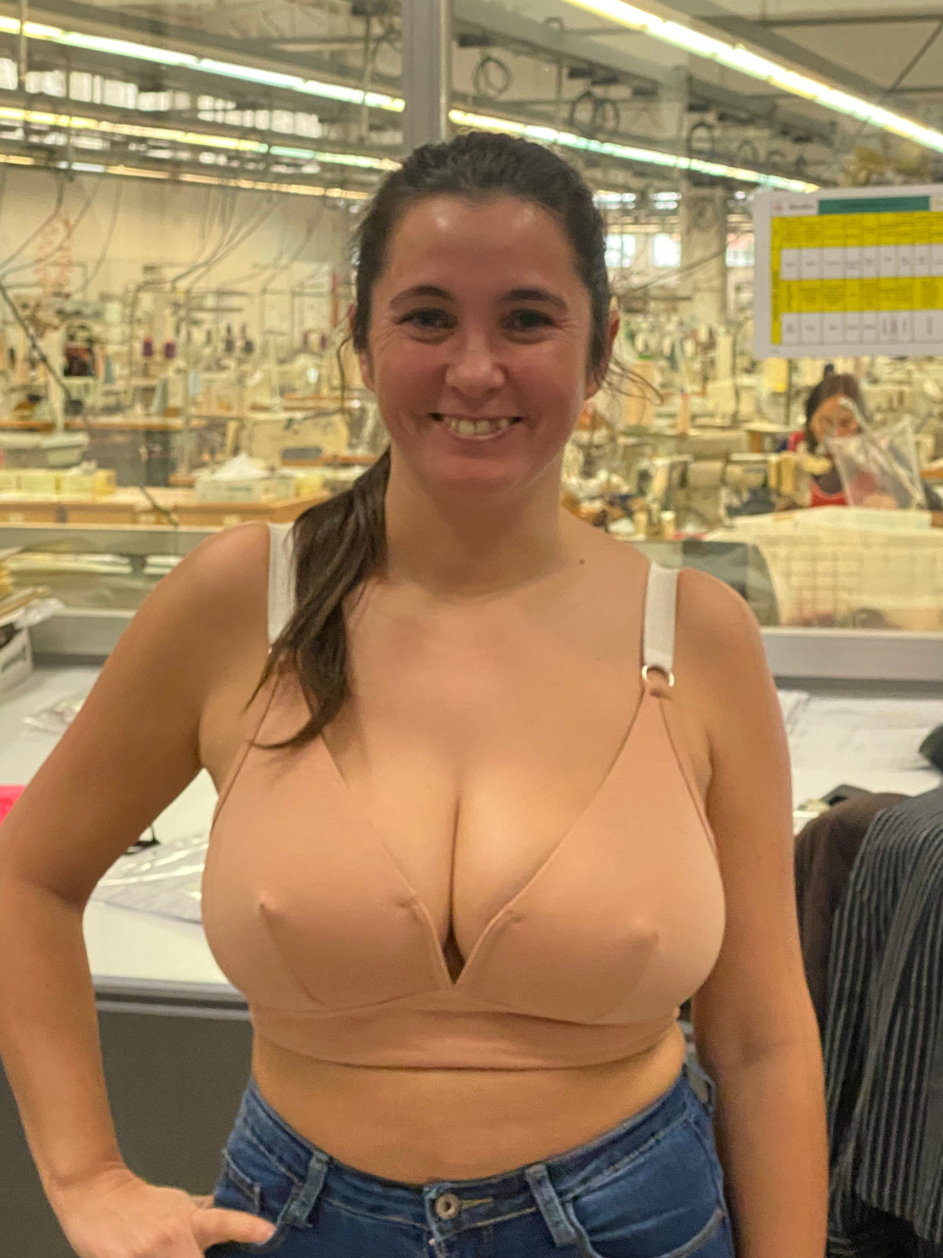 Wire-Free Support for Larger Busts: A Realistic Guide for D Cup and Up