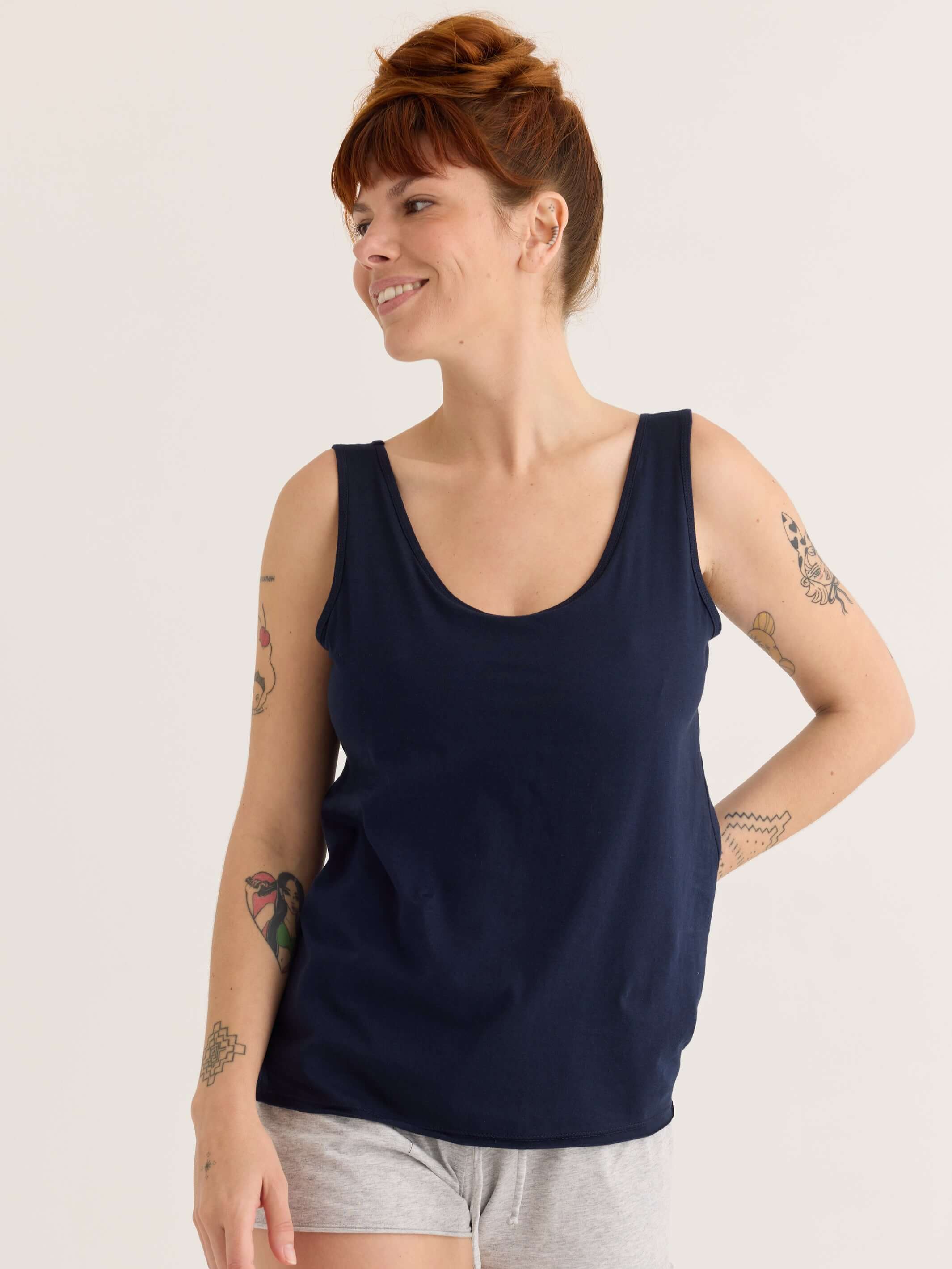 organic cotton shelf singlet in navy, front view